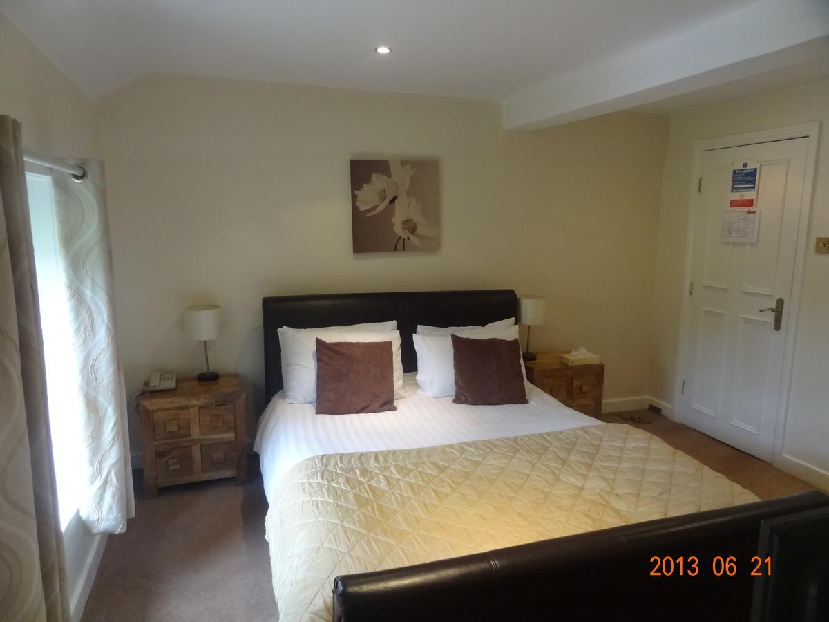 The Treebridge Hotel Nunthorpe Room photo