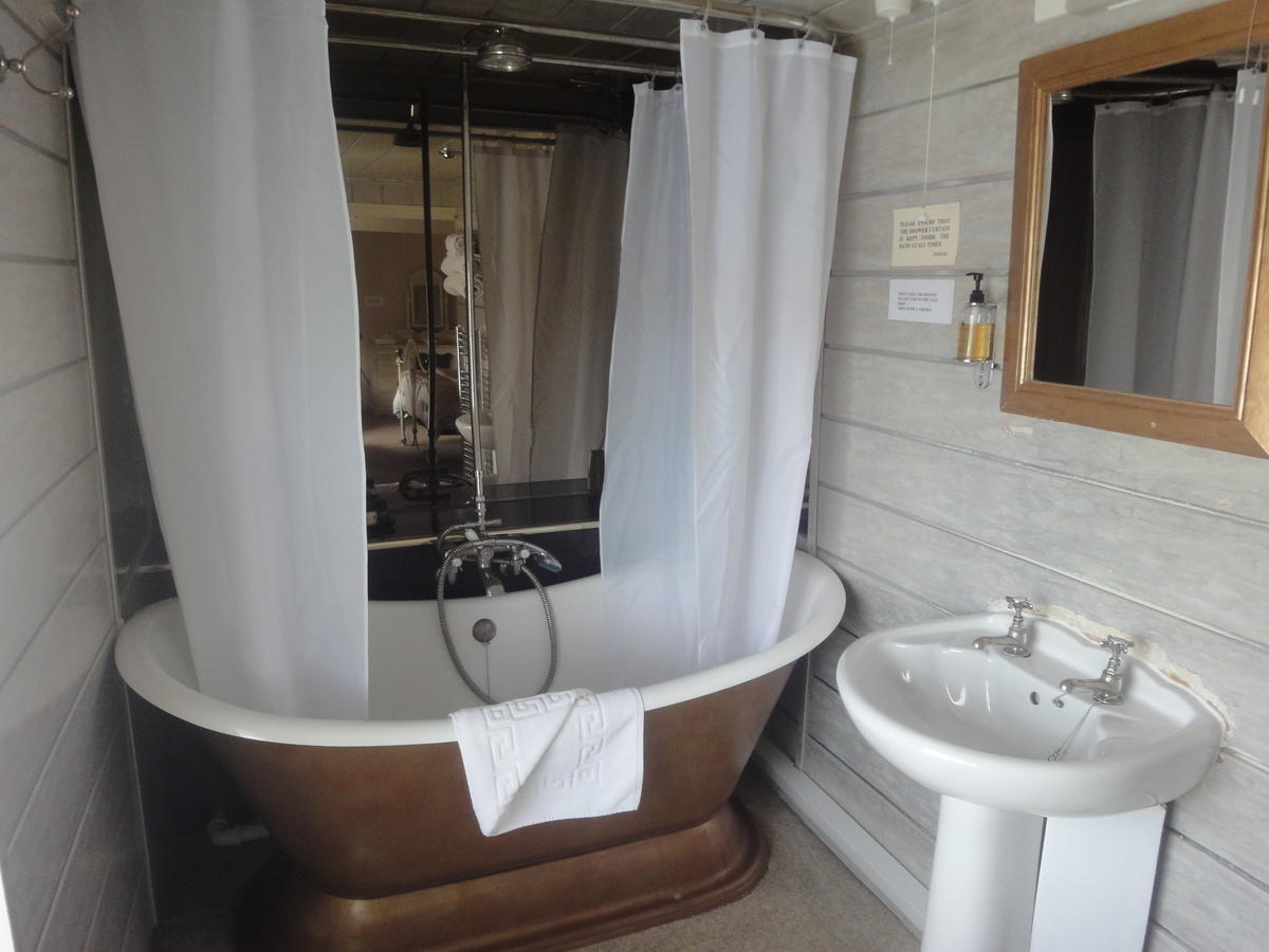 The Treebridge Hotel Nunthorpe Room photo